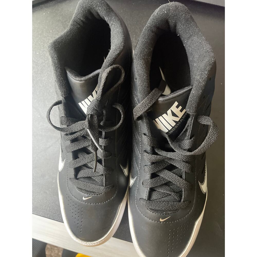 Nike land shark Football Cleats Size 10